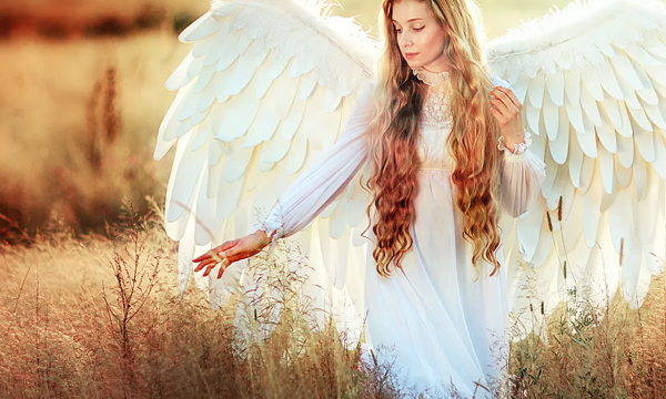 Знаки зодиака, которые с рождения под покровительством высших сил